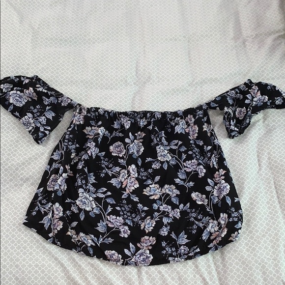 american eagle off the shoulder floral shirt - Picture 1 of 2